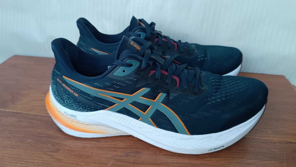 Asics GT-2000 12. Кроссовки 44 28 см оригинал