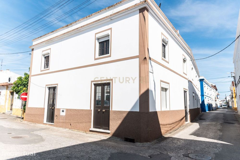Moradia 8 assoalhadas + Apartamento T2 em Portalegre