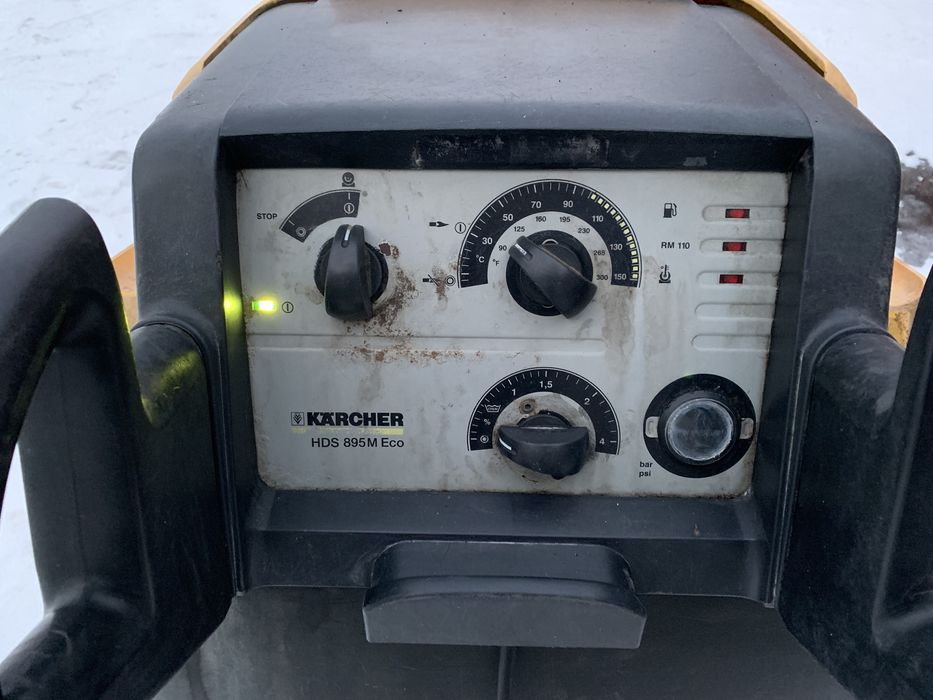 Мийка з підігрівом Керхер Karcher HDS 895 4M Eco