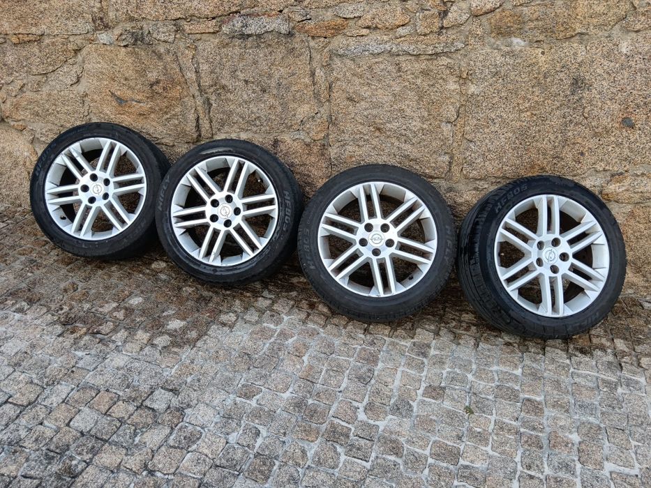 Jantes 17" ET 41 Opel Vectra GTS Originais com Pneus