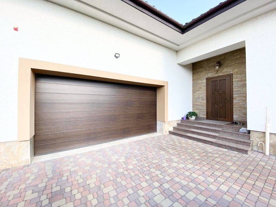 Будинок на Газовику в найпрестижнішому районі. 10 соток. В НАЯВНОСТІ!