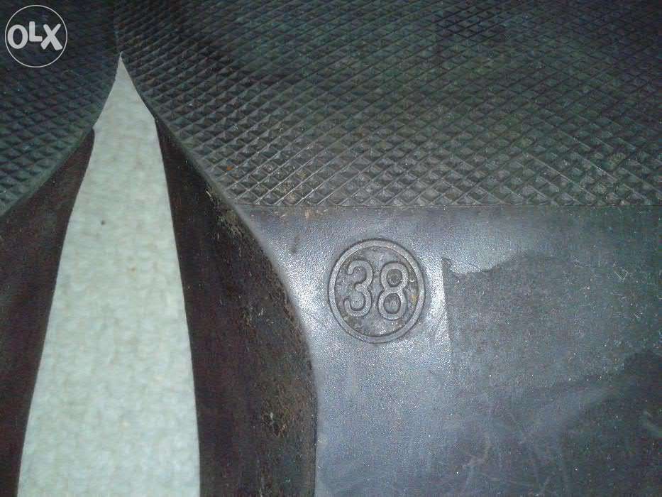Zamszowe brązowe półbuciki r.38