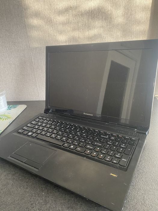 Ноутбук Lenovo B575