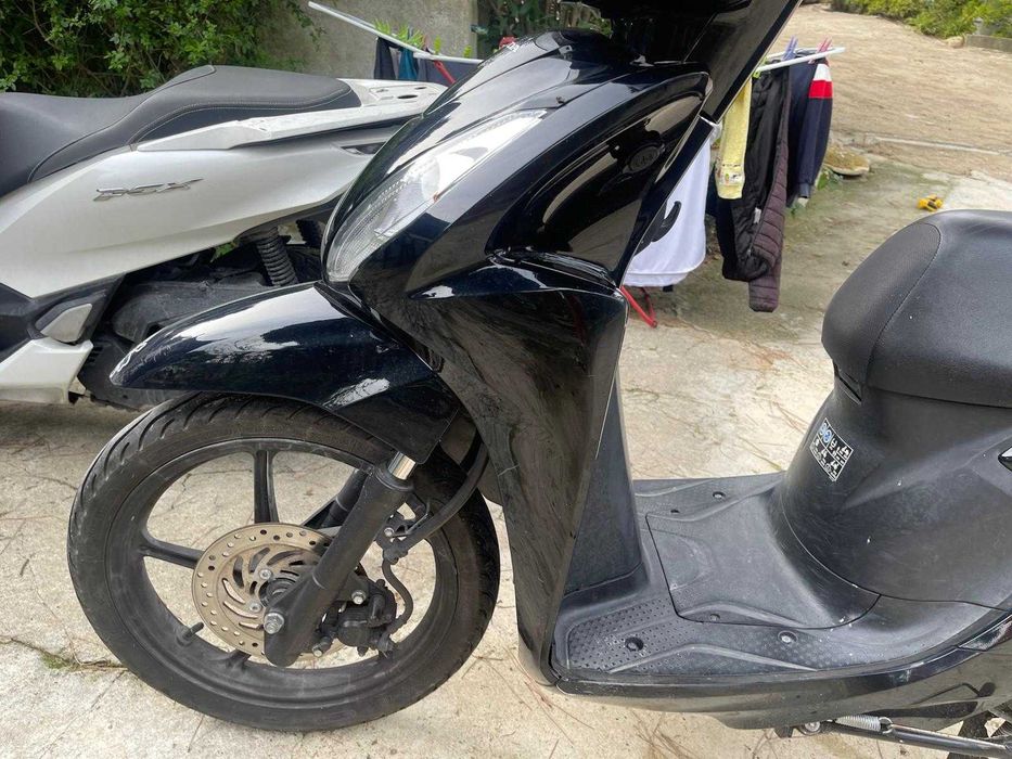 Vendo scooter Honda Vision 110cc ano 2022. consumos muitos baixos.