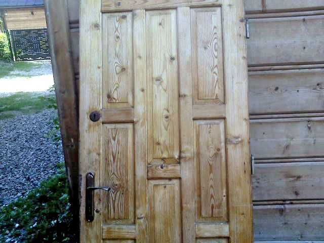 Drzwi  drewniane  używane