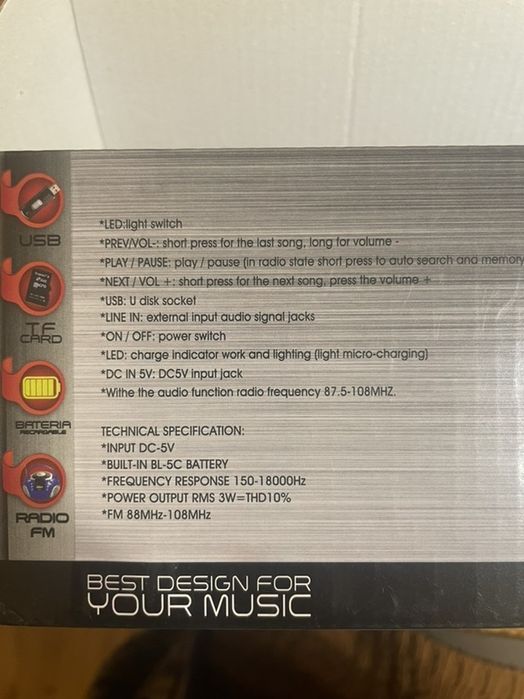 Портативна колонка у вигляді автомобіля