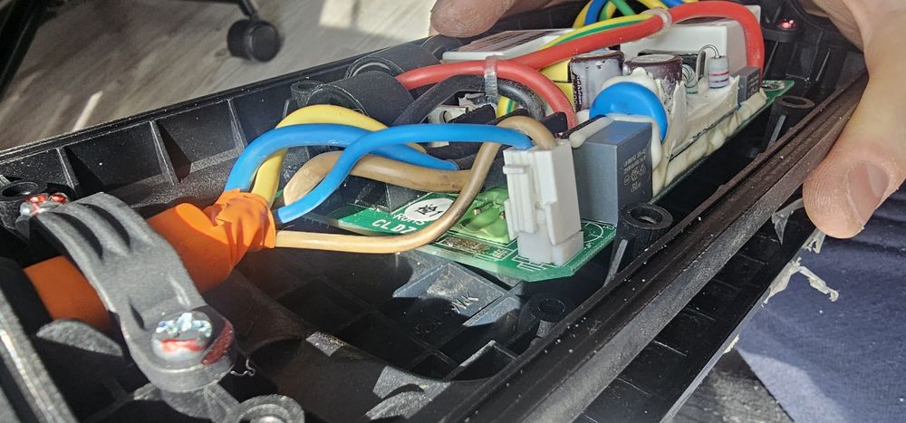 Зарядное устройство GBT 3,5 кВт для эктромобиля  под ремонт