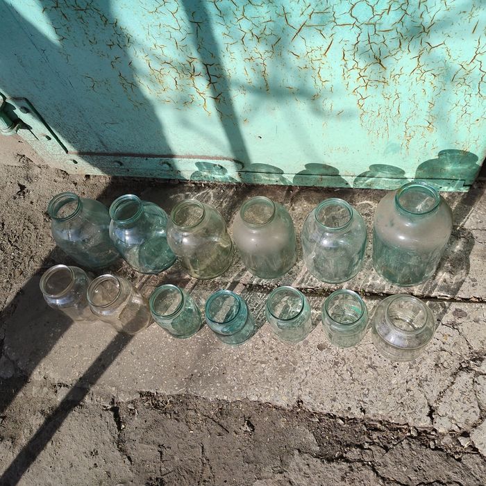 Банки скляні, різних об'ємів