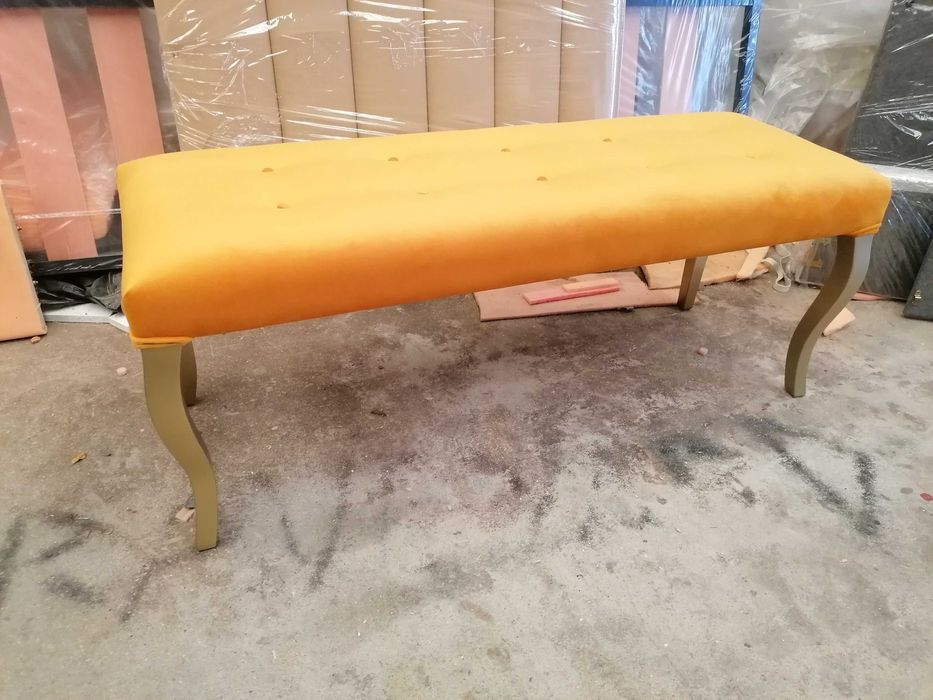 Banqueta estofada