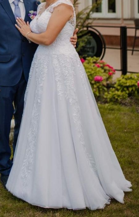 Koronkowa Suknia ślubna