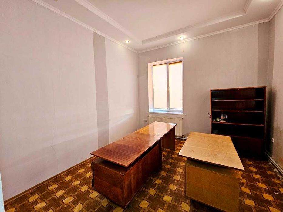 Продається виробничо-офісне приміщення в центральній частині м.Стрий