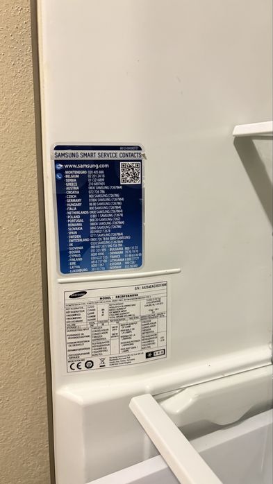 Frigorífico Samsung RB29FSRNDSA No Frost, muito bom estado, 290L”