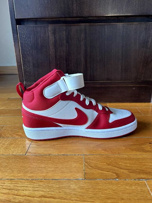 Ténis Nike Vermelhos