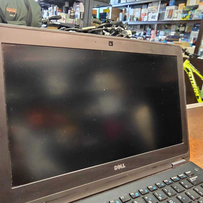 Laptop Dell E7270