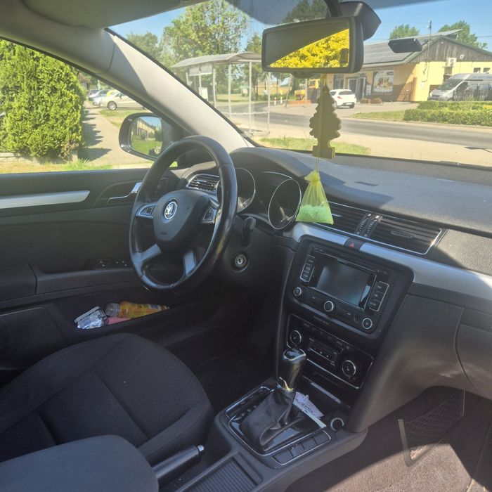 Sprzedam:Skoda superb  2014 (26500zl)