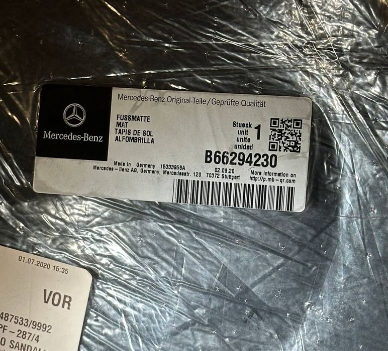 НОВІ Оригінальні килимки Mercedes-Benz E-Class W213