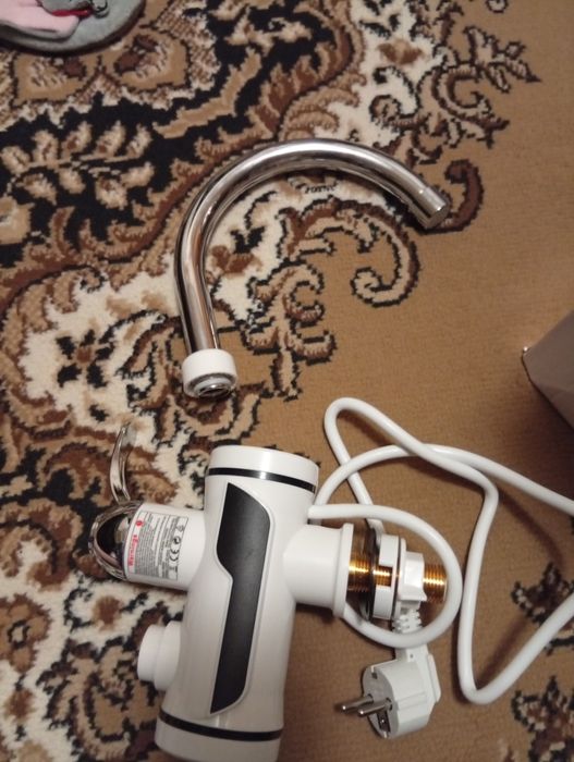 Продам кран водонагреватель