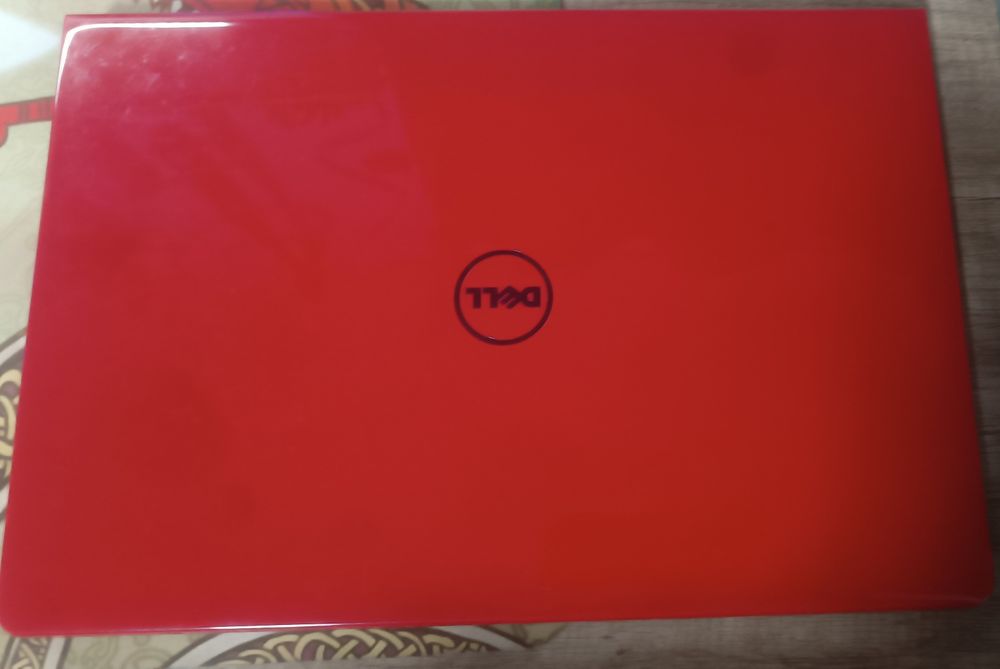 Laptop dell inspiron 15