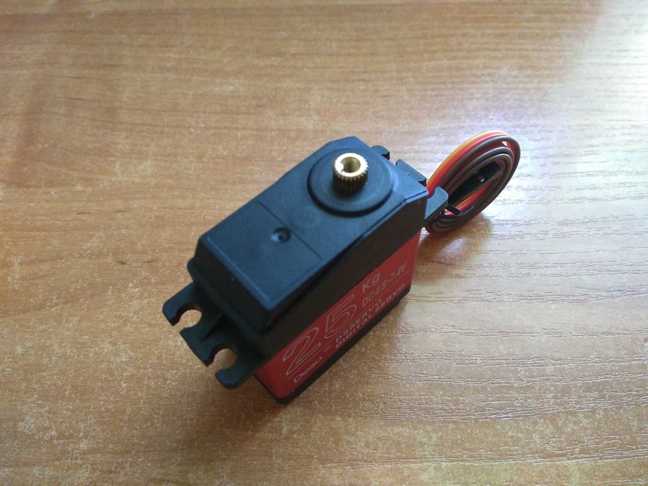 Serwo RC do modeli 1:12 1:10 1:8 DS3225MG 25kg 0,15s Mocne Metalowe