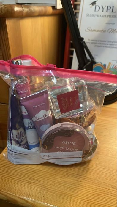 Zestaw kosmetyków, perfumek Joanna Krupa, Joko, Eveline