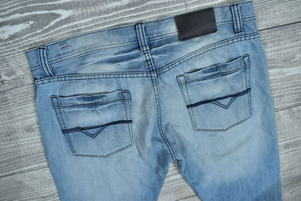 Diesel Męskie Spodnie Jeansowe Straight 38