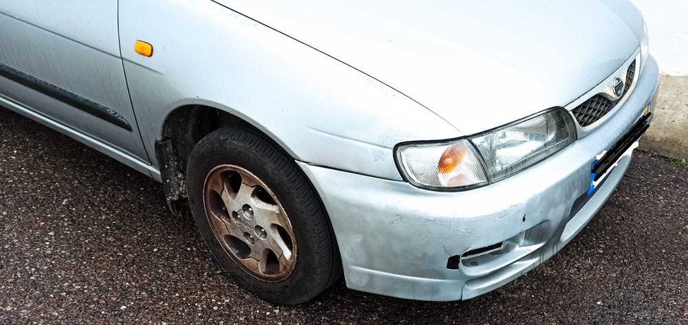 Nissan Almera N15 1.4 avariado