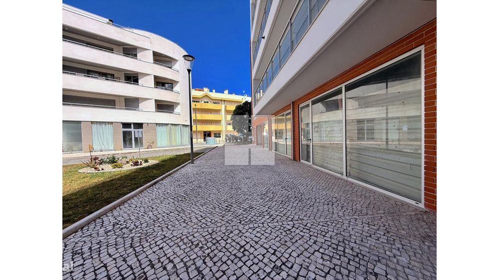 T2 c/ Terraço na Ponte Galante