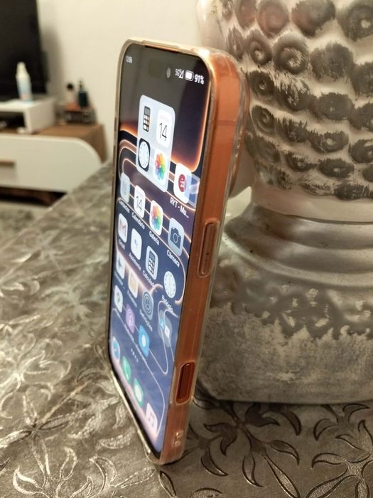 Telemóvel android (inspiração iPhone 17)