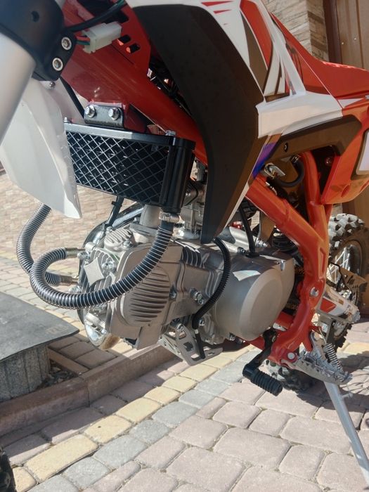 Cross Thunder 150