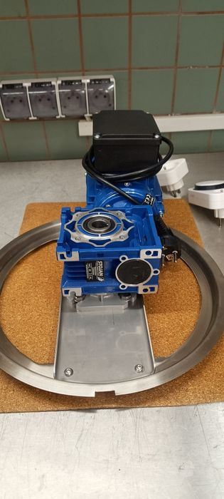 Kremownica do miodu 25l