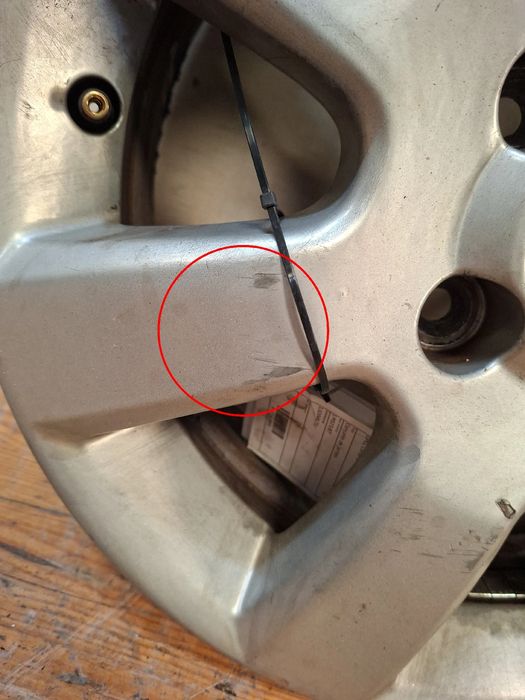 Jante frente esquerda OPEL Corsa C