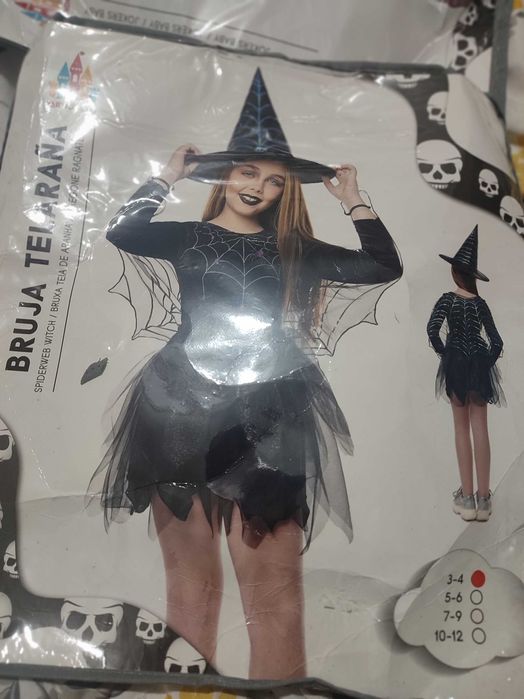 Fato de carnaval da bruxa