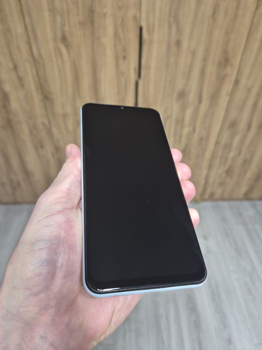 Samsung m13 4/64 light blue