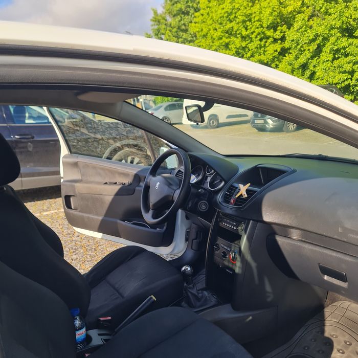 Peugeot 207 1.4 hdi 2 lugares