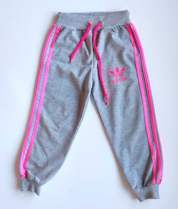Dres Adidas dla dziewczynki 110-116