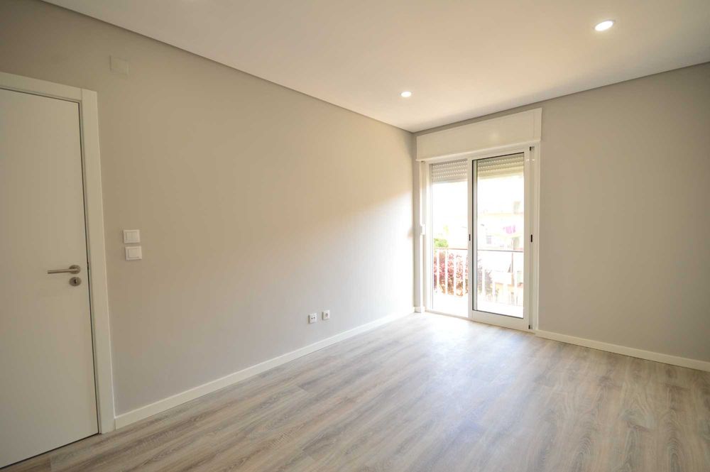 Apartamento T2 Amadora totalmente renovado 67 m2