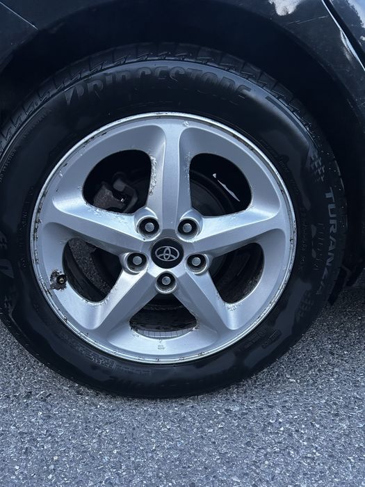 Kola toyota  R17 5x114.3