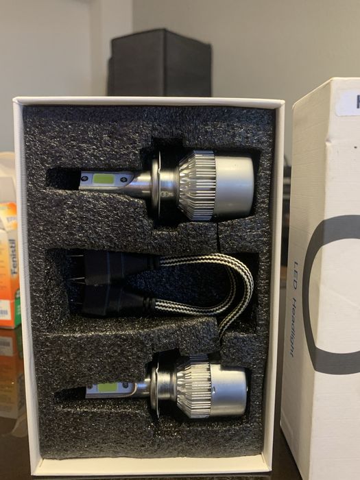 Kit Faróis LED C6 – H7 (Novos, Nunca Usados!)