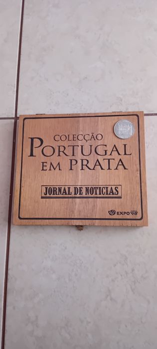 21 moedas em prata em caixa madeira original