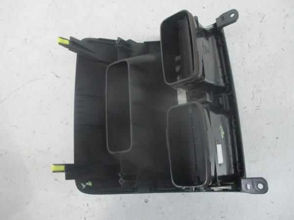 Difusor / saída de ar TOYOTA Avensis Liftback (_T25_)