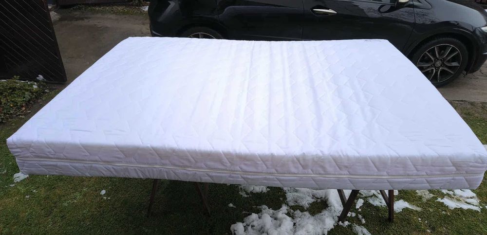 Materac na łóżko