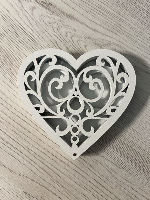 Деревʼяна коробочка (шкатулка) для обручок