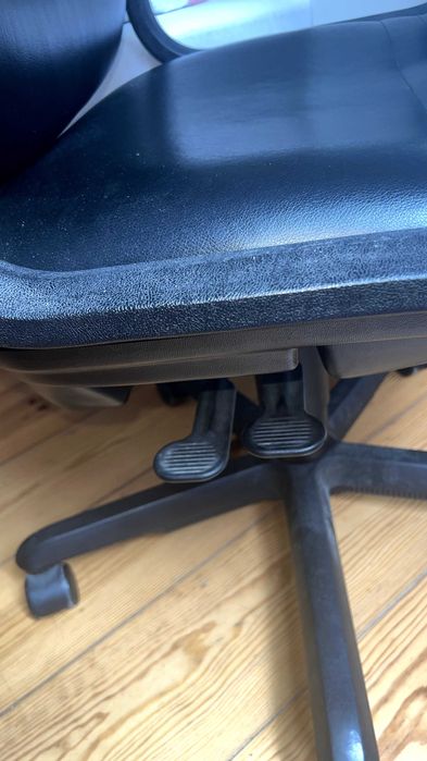 Cadeira de escritório vintage em couro - Office chair leather