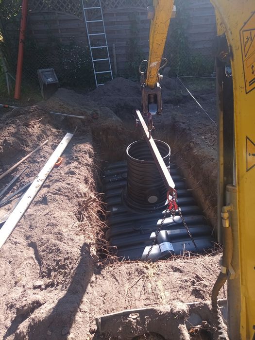 Plastikowe zbiornik na działki szambo, deszczówka , nieczystości