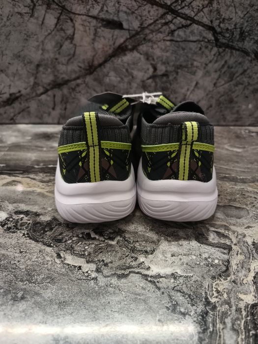 Nowe buty chłopięce 30