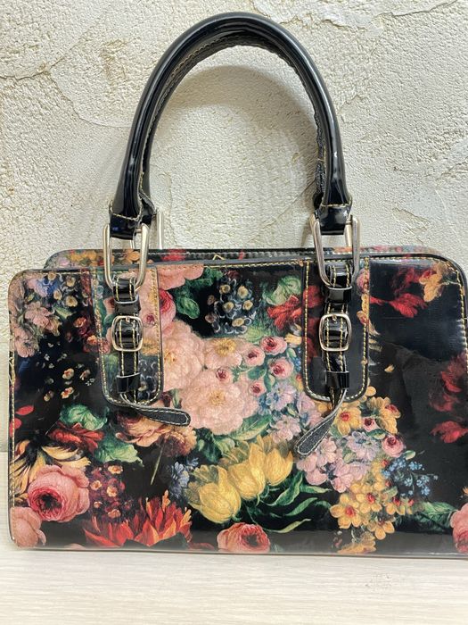 Жіноча сумка з квітами