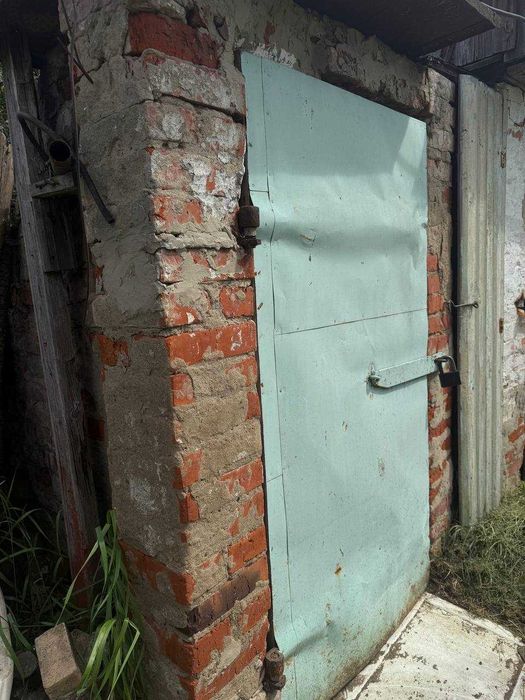 Продаж теплого будинку в смт Березне неподалік від центру