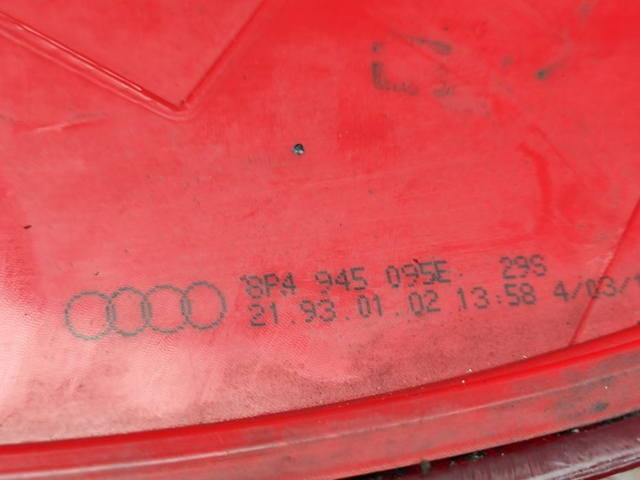 Farolim traseiro trás esquerdo LED original Audi A3 8P 8PA Sportback