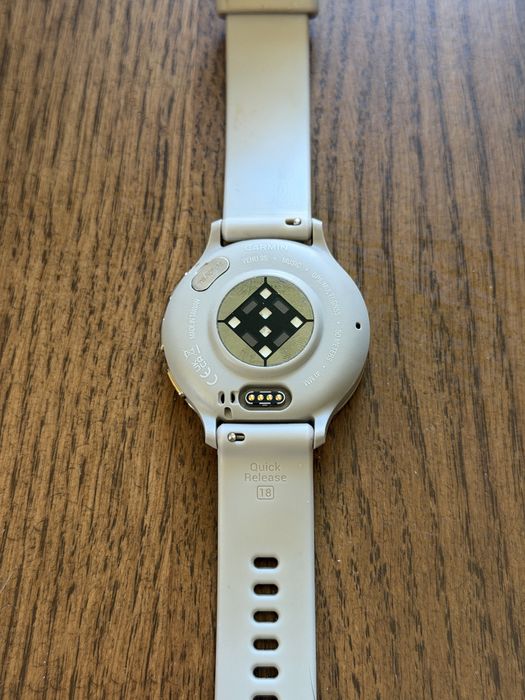 Garmin Venu 3s 41mm szaro-złoty