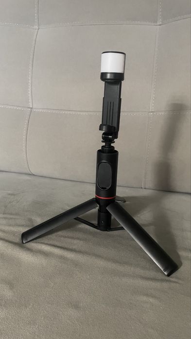 Statyw do telefonu z lampa SELFIE STICK